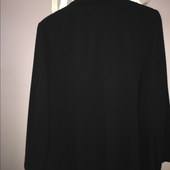 Blazer - Picture 2 of 3